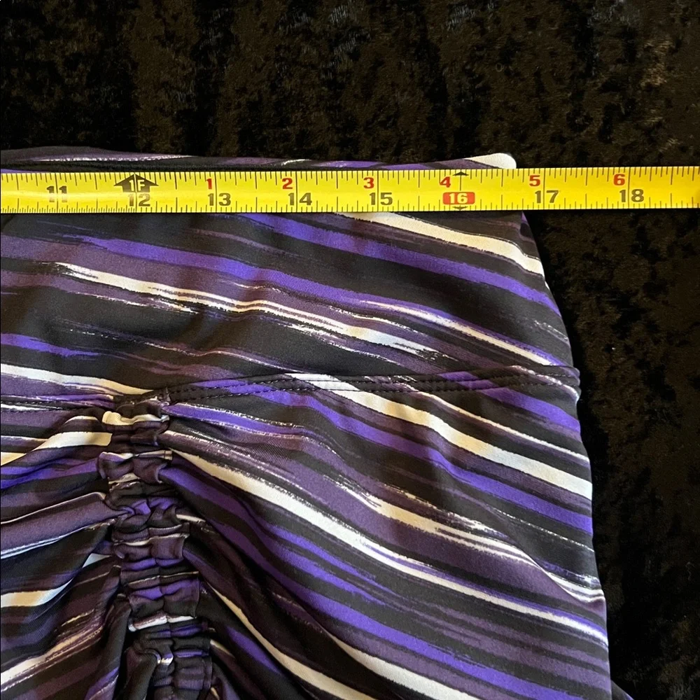 Athleta Black Leggings with attached skirt - Picture 5 of 6